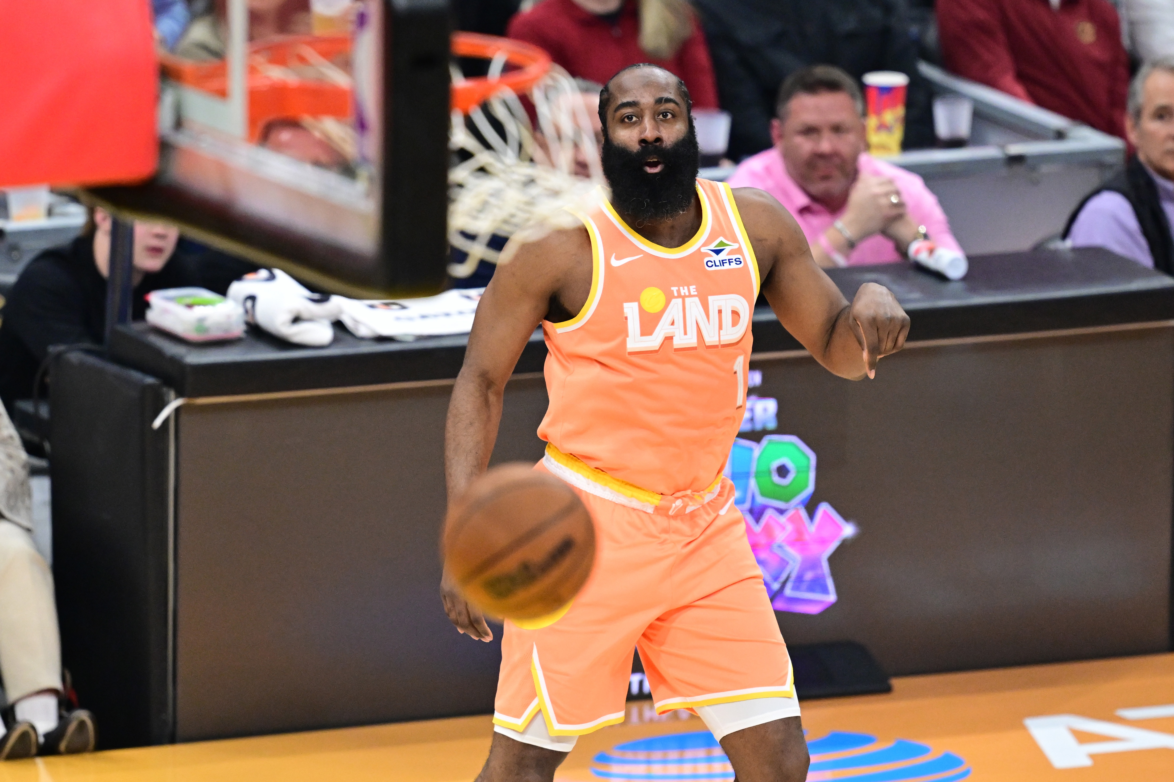 哈登说自己运气不好？路威：今年他没任何借口了 一切都对他有利